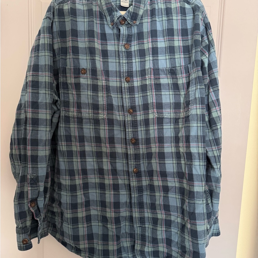 Duluth Trading Co Blue and Teal Plaid Flannel Shirt
